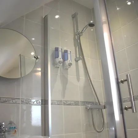 The Meadows Oda ve Kahvaltı Moville