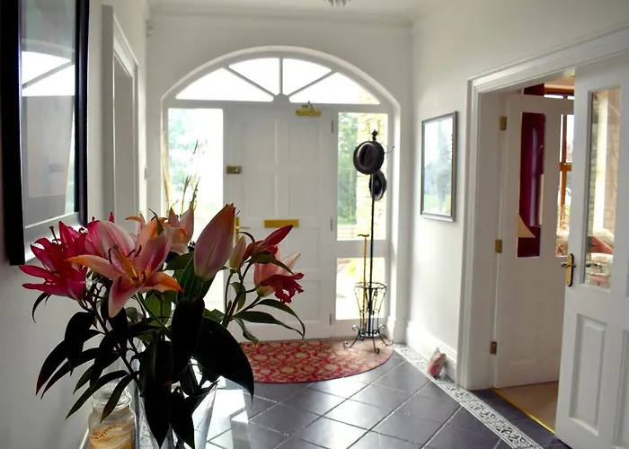 The Meadows Bed and breakfast 4*